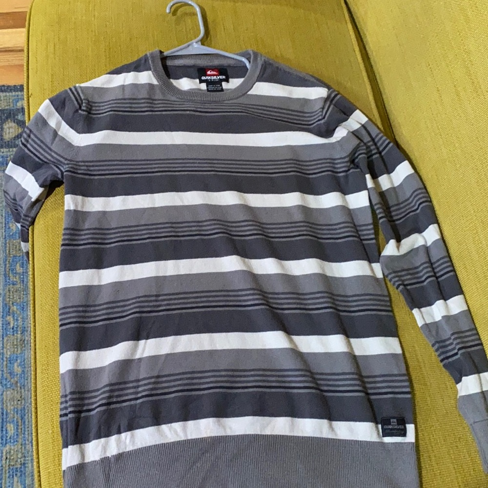 Quicksilver Gray Strip Long Sleeve shirt